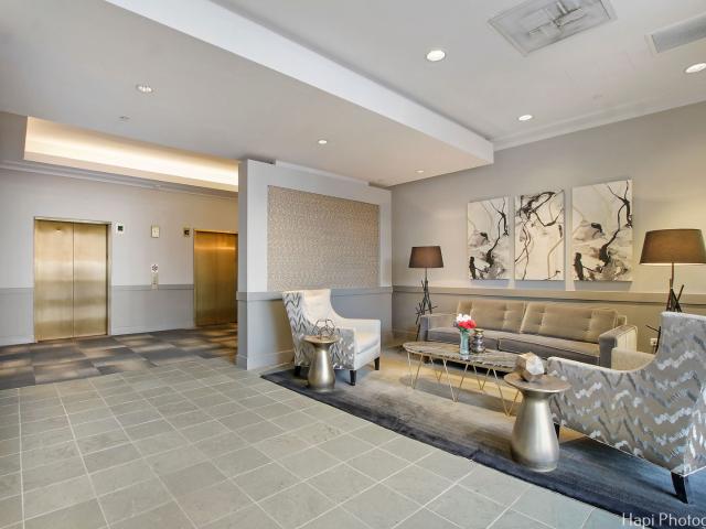 77 S Evergreen Avenue # 206