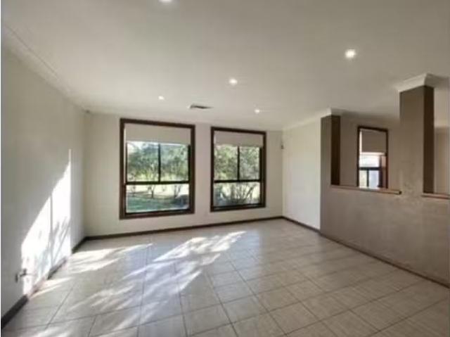 77a Masterfield Street, ROSSMORE House for rent Listed by Ala.