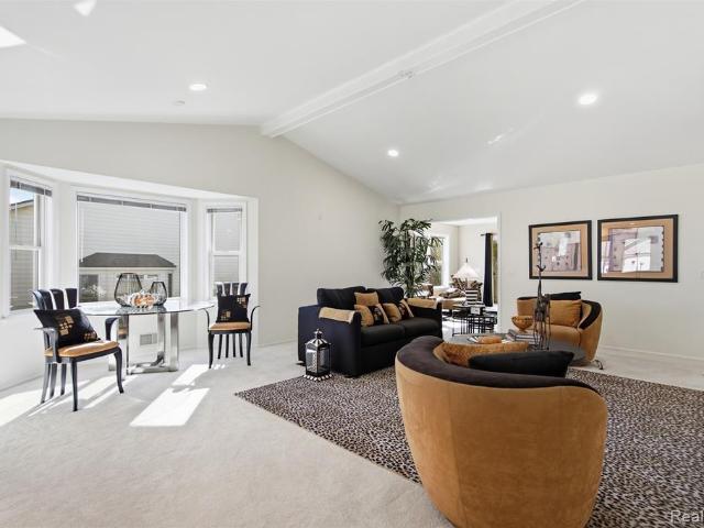 7404 Cross Creek Drive