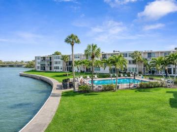 7405 Bay Island Dr S, Unit 121, South Pasadena, FL 33707 | MLS #TB8486