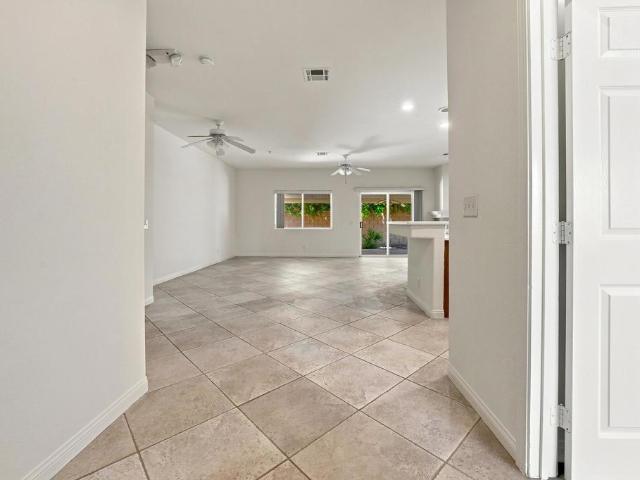 74076 Daisy Lane