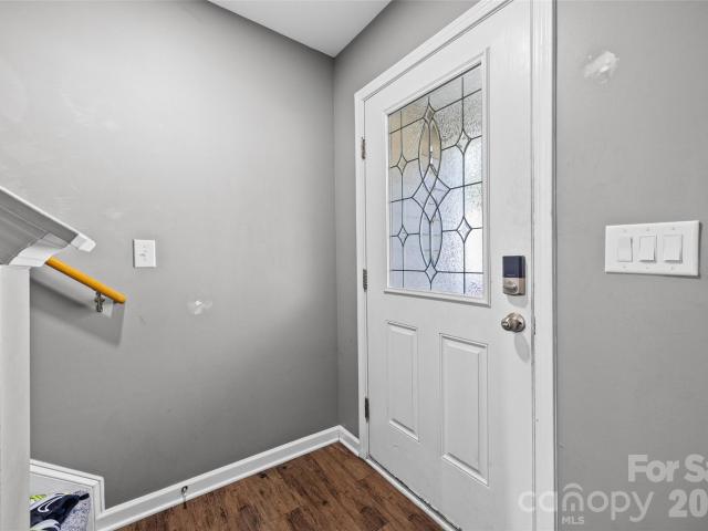 7407 Niccoline Lane