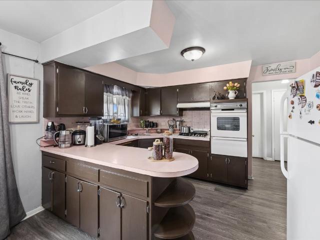 7408 W 58th Street