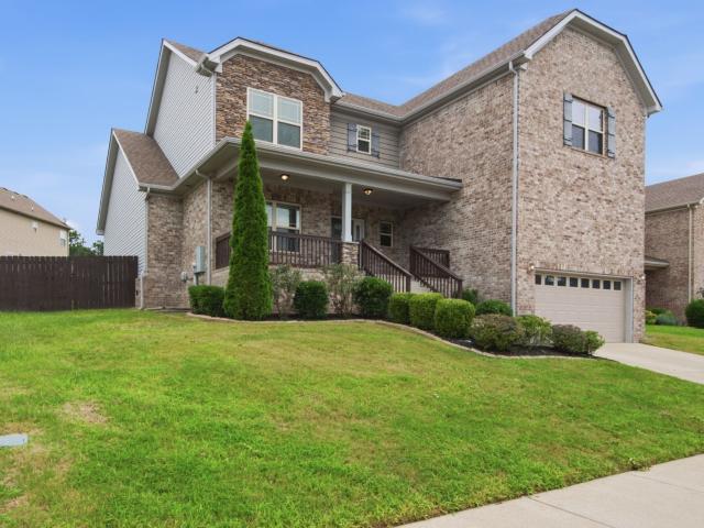 7409 Holly Leaf Way