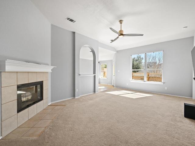 740 Clearview Cir