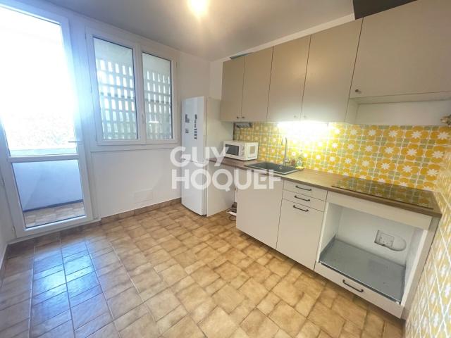 740€HC + 150€ de provision chauffage et eaux compris T4 3 chambres 80m²