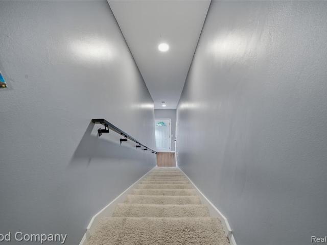 740 Olde English Circle