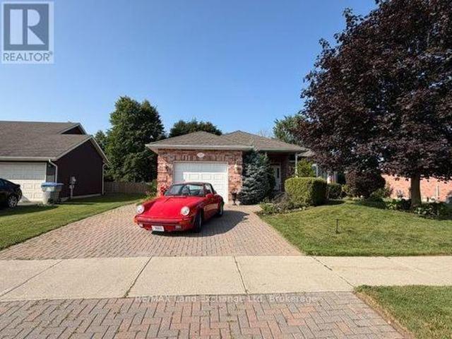 740 Scott Street W, North Perth Listowel, ON, N4W 1J5 house for sale | Listing ID X13585 | Royal LePage