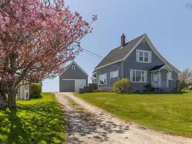 740 Pembroke Road, Pembroke, NS, B5A 5H3 house for sale Lis.
