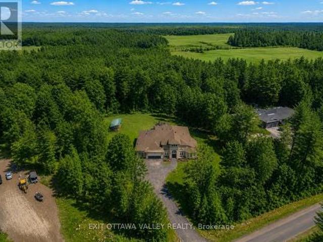 740 Walford Road, Laurentian Valley, ON, K8A 6W5 house for sale | Listing ID X13569 | Royal LePage