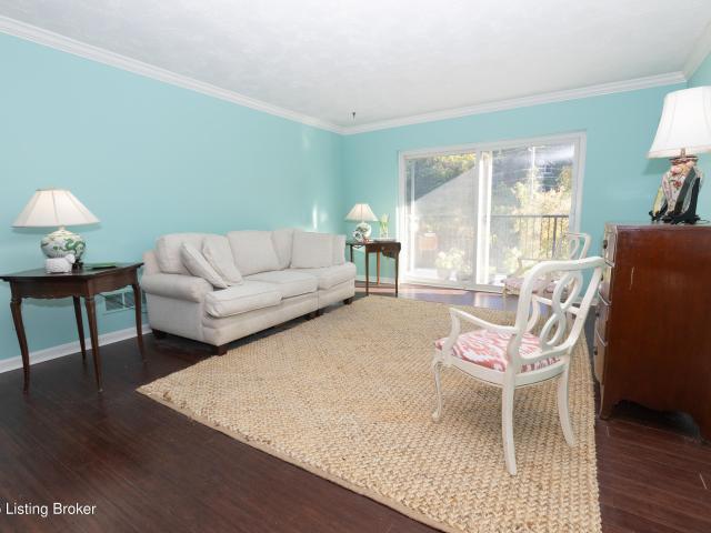 740 Zorn Ave 3F