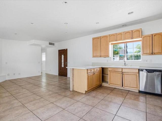 74146 De Anza Way