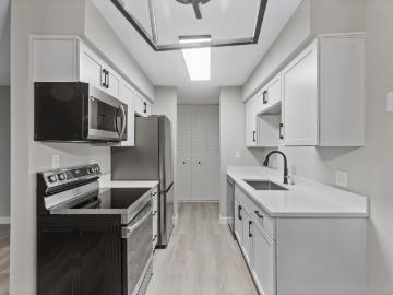 7414 W 22nd St, Unit 114, St. Louis Park, MN 55426 | MLS #6802