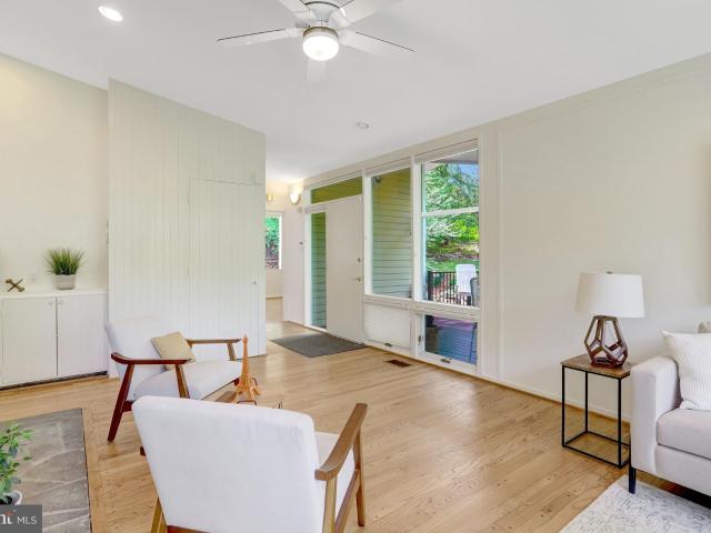 7413 Rebecca Dr, Alexandria, VA 22307 | MLS #VAFX2322