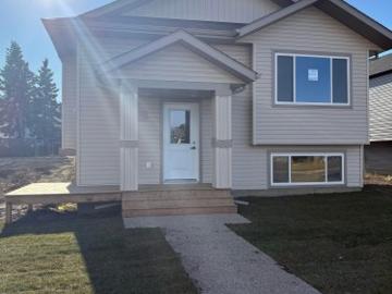 7413 44 Avenue, Camrose, AB, T4V 5C9 house for sale | Listing ID E4430 | Royal LePage