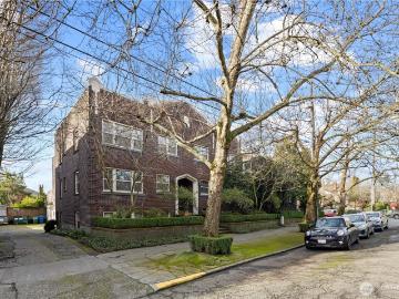 741 Federal Ave E, Seattle, WA 98102 | MLS #2501