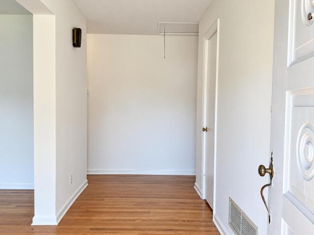 741 Oak St