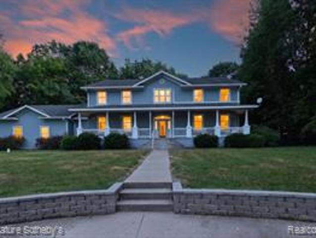 741 W Hunt Road