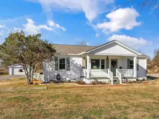 7424 WALL TRIANA HWY, MADISON, AL 35757