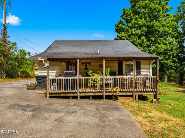 7427 Andersonville Pike