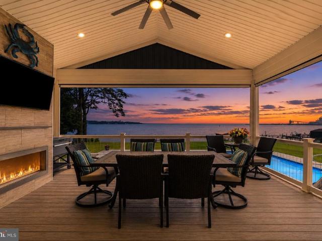 7429 Bay Front Road