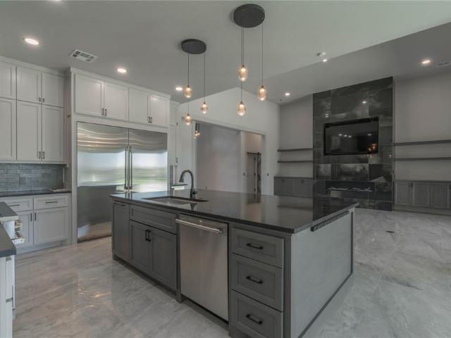 7422 Dutton Drive