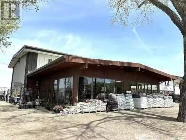 742 A Pacific Avenue, Maple Creek, SK, S0N 1N0 commercial fo.