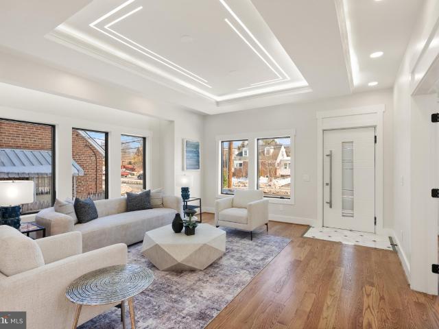 742 N George Mason Dr, Arlington, VA 22203 | MLS #VAAR2067
