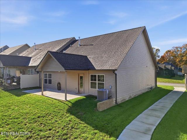 7434 Willow Path Lane
