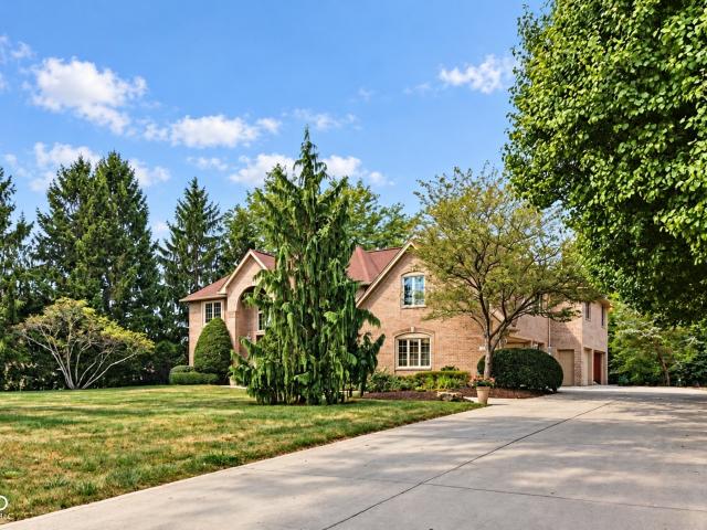 7437 W Banton Circle