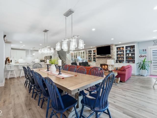 7433 Hummingbird Drive