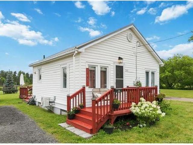 743 Salisbury Rd, Moncton, NB, E1E 1C4 house for sale | Listing ID NB144970 | Royal LePage