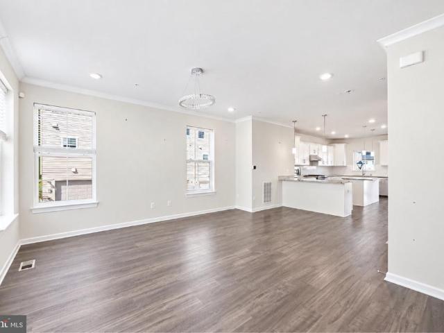 743 Weald Way