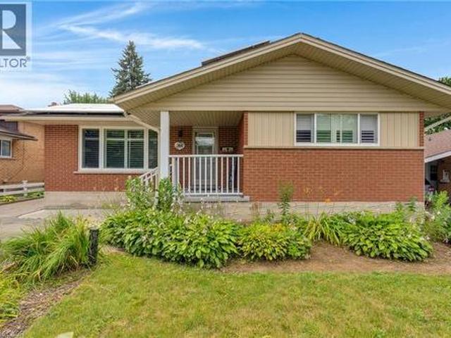 744 Birchwood Avenue, Cambridge, ON, N3H 2V5 house for sale | Listing ID 40850 | Royal LePage