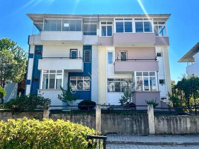 744 M² Asra İçinde İki Adet Satılık Tripleks