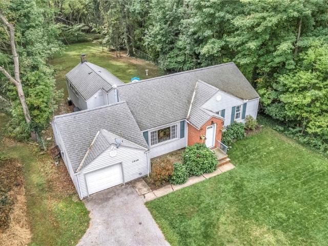 7454 Broadmoor Circle