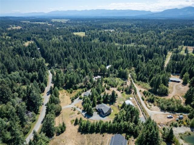 7455 Rodger Rd, Merville, BC, V0R 2M0 Luxury House for sale | Listing ID 1030 | Royal LePage Carriage Trade Luxury Properties