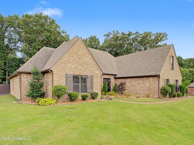 7459 Featherston Cove
