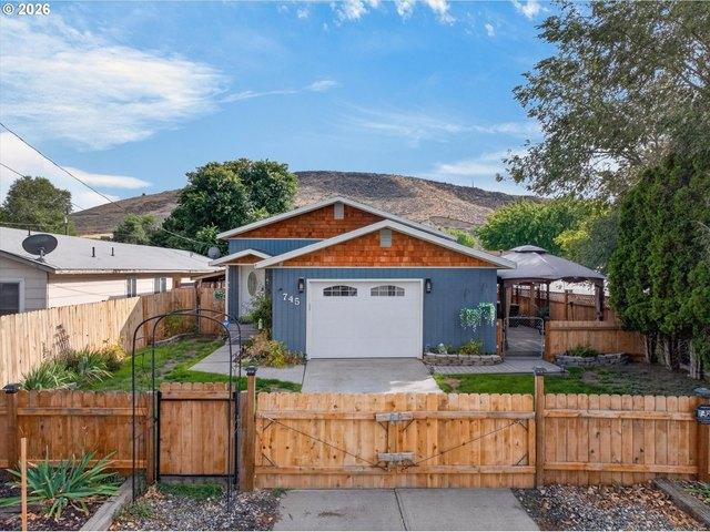 745 Court Ave, Baker City, OR 97814