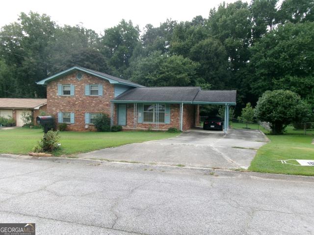 745 Huntingdon Drive