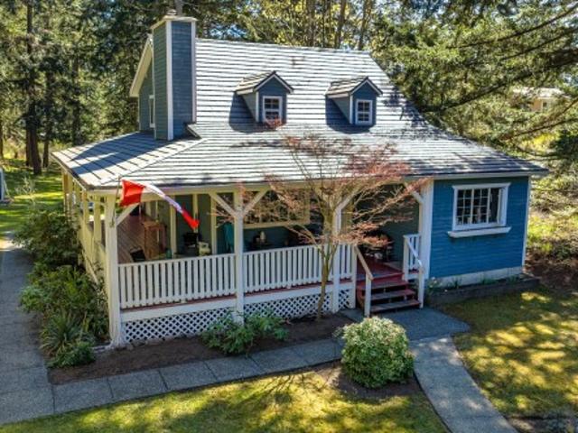 745 Lazo Rd, Comox, BC, V9M 3V6 house for sale | Listing ID 1042 | Royal LePage