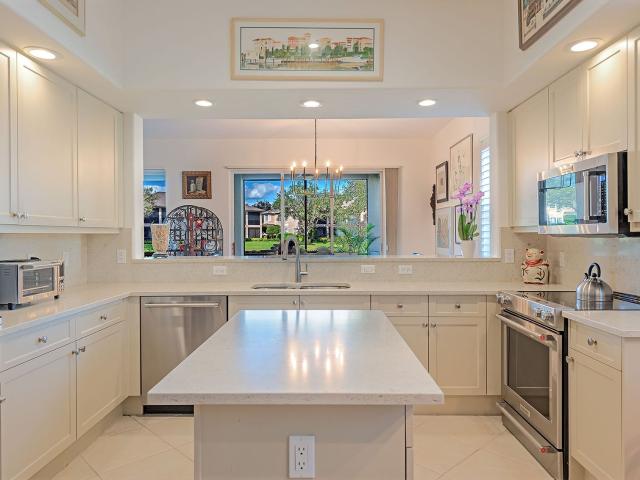 745 Regency Reserve Circle, 5202, Naples, US, FL