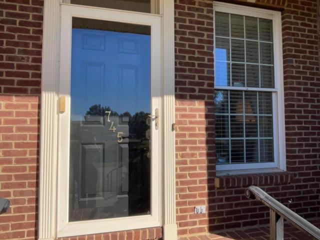 745 W Arrowhead Trl W Trail