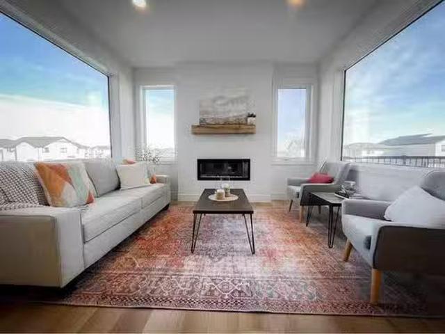 745 Violet Place West, Lethbridge, AB, T1J 5V1 house for sal.