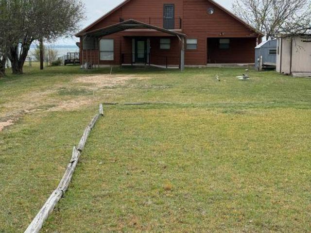 746 E Island Dr