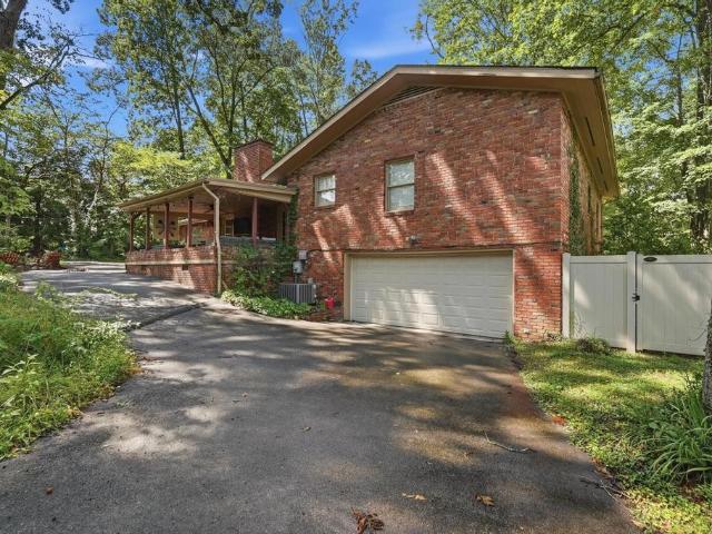 747 Timber Ln