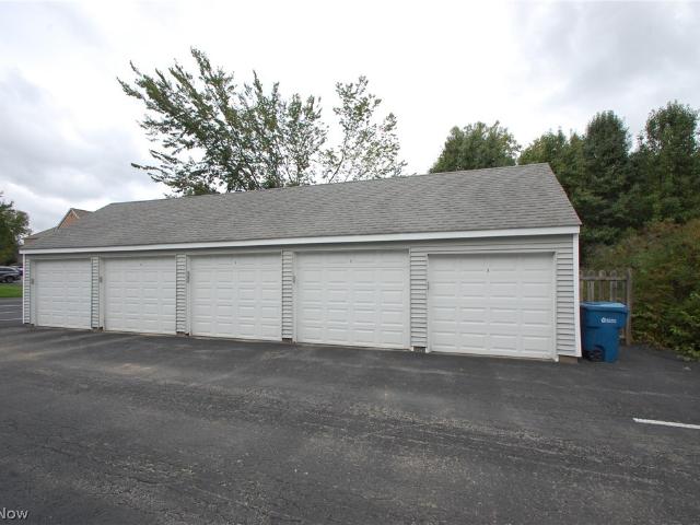 7488 Huntington Drive