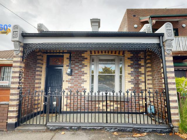 748 Lygon Street, Carlton North