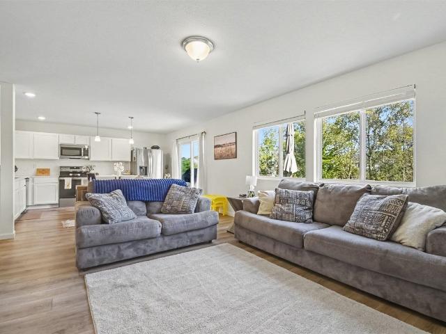 748 Petoskey Stone Drive