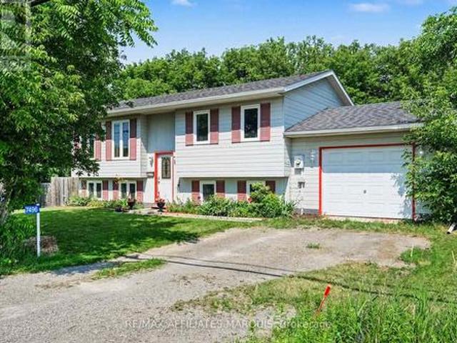 7496 Roger Stevens Drive, Montague, ON, K7A 4X9 house for sale | Listing ID X13504 | Royal LePage